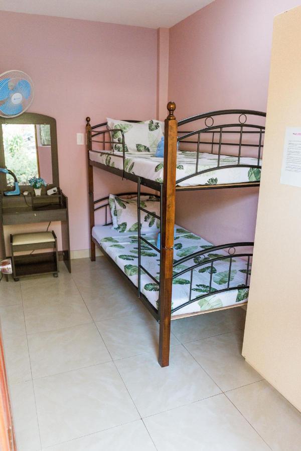 פנגלאו Backpackers Place In Seaviewhills Bohol מראה חיצוני תמונה